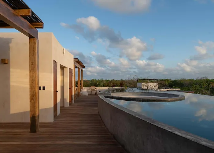 Chic 3br - 2 Pools With Rooftop Pool Modern Boho Design Villa *